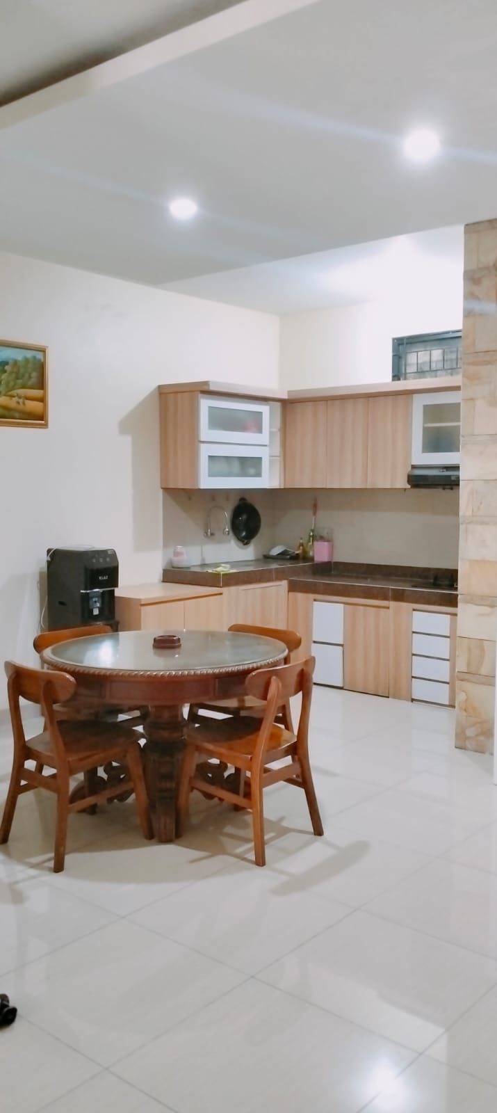 Rumah disewakan fully furnished di Taman Simpruk Lippo Cikarang
